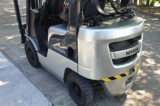 Použitý vysokozdvižný vozík NISSAN P1F1A15D
