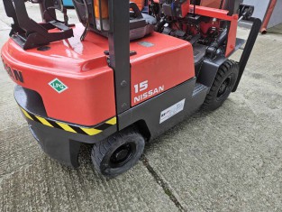 POUŽITÝ VYSOKOZDVIŽNÝ VOZÍK NISSAN PJ01A15