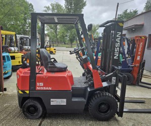 POUŽITÝ VYSOKOZDVIŽNÝ VOZÍK NISSAN PJ01A15