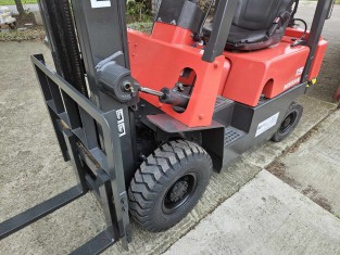 POUŽITÝ VYSOKOZDVIŽNÝ VOZÍK NISSAN PJ01A15