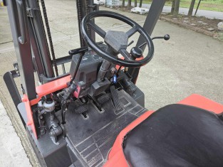 POUŽITÝ VYSOKOZDVIŽNÝ VOZÍK NISSAN PJ01A15