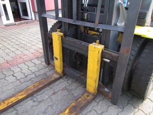 POUŽITÝ VYSOKOZDVIŽNÝ VOZÍK KOMATSU FG30T-17