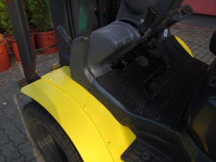 POUŽITÝ VYSOKOZDVIŽNÝ VOZÍK KOMATSU FG30T-17