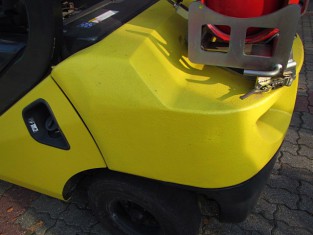 POUŽITÝ VYSOKOZDVIŽNÝ VOZÍK KOMATSU FG30T-17