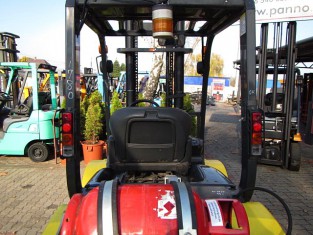 POUŽITÝ VYSOKOZDVIŽNÝ VOZÍK KOMATSU FG30T-17