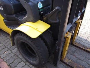 POUŽITÝ VYSOKOZDVIŽNÝ VOZÍK KOMATSU FG30T-17