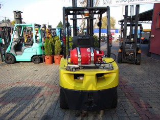 POUŽITÝ VYSOKOZDVIŽNÝ VOZÍK KOMATSU FG30T-17