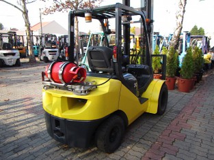 POUŽITÝ VYSOKOZDVIŽNÝ VOZÍK KOMATSU FG30T-17