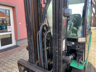 POUŽITÝ VYSOKOZDVIŽNÝ VOZÍK MITSUBISHI FG25N