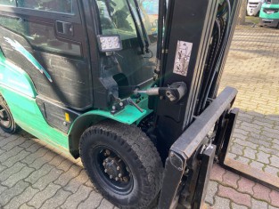 POUŽITÝ VYSOKOZDVIŽNÝ VOZÍK MITSUBISHI FG25N