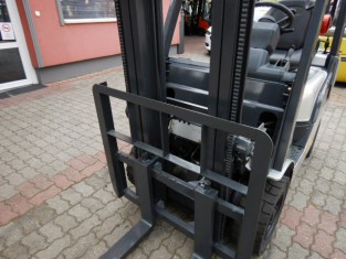 Použitý vysokozdvižný vozík NISSAN L01A15W