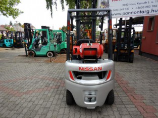 Použitý vysokozdvižný vozík NISSAN L01A15W