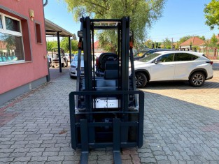 Použitý vysokozdvižný vozík NISSAN P1F1A15D