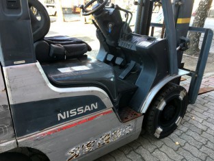 Použitý vysokozdvižný vozík NISSAN P1F2A20D