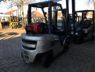 Použitý vysokozdvižný vozík NISSAN P1F2A20D