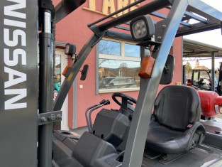 POUŽITÝ VYSOKOZDVIŽNÝ VOZÍK NISSAN P1F2A25D