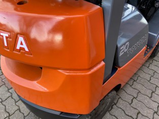 POUŽITÝ VYSOKOZDVIŽNÝ VOZÍK TOYOTA 7FGK20