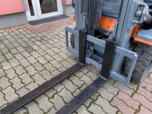 POUŽITÝ VYSOKOZDVIŽNÝ VOZÍK TOYOTA 7FGK20