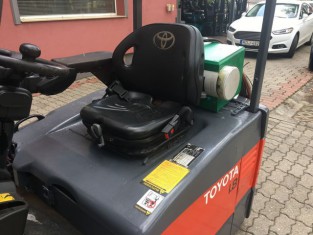 POUŽITÝ ELEKTRICKY VYSOKOZDVIŽNÝ VOZÍK TOYOTA 7FBEF18