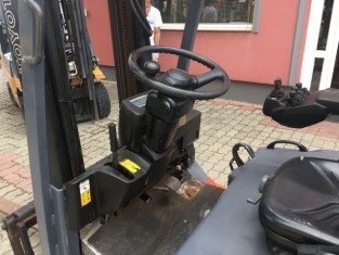 POUŽITÝ ELEKTRICKY VYSOKOZDVIŽNÝ VOZÍK TOYOTA 7FBEF18