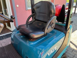 POUŽITÝ VYSOKOZDVIŽNÝ VOZÍK YALE 03FL20