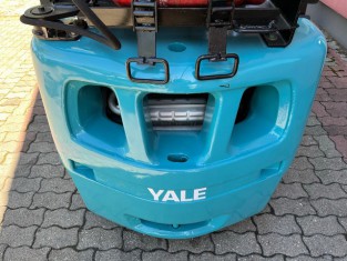 POUŽITÝ VYSOKOZDVIŽNÝ VOZÍK YALE 03FL20