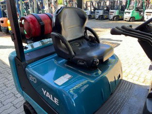 POUŽITÝ VYSOKOZDVIŽNÝ VOZÍK YALE 03FL20