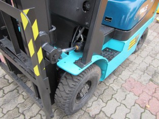 YALE 03FL15PAXI2LD POUŽITÝ VYSOKOZDVIŽNÝ VOZÍK