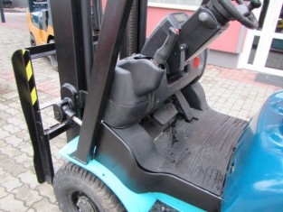 YALE 03FL15PAXI2LD POUŽITÝ VYSOKOZDVIŽNÝ VOZÍK