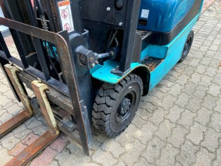 Použitý vysokozdvižný vozík YALE 03FL15