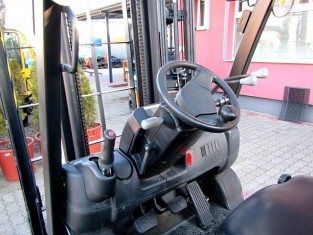 Použitý vysokozdvižný vozík YALE 03FL15