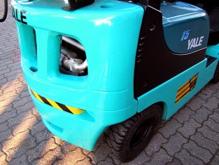 Použitý vysokozdvižný vozík YALE 03FL15