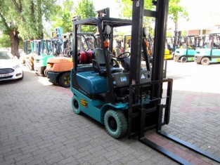 Použitý vysokozdvižný vozík YALE 03FL15