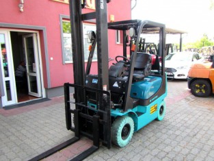 Použitý vysokozdvižný vozík YALE 03FL15