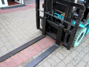 Použitý vysokozdvižný vozík YALE 03FL15