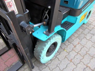 Použitý vysokozdvižný vozík YALE 03FL15
