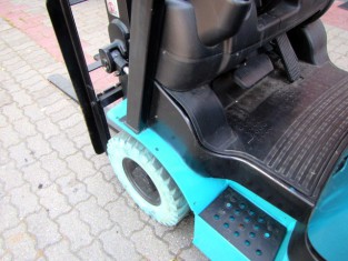 Použitý vysokozdvižný vozík YALE 03FL15