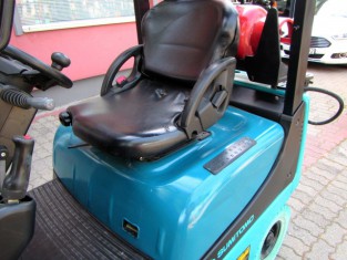 Použitý vysokozdvižný vozík YALE 03FL15