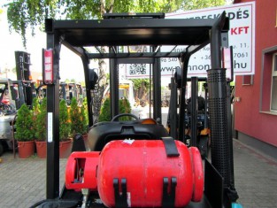 Použitý vysokozdvižný vozík YALE 03FL15