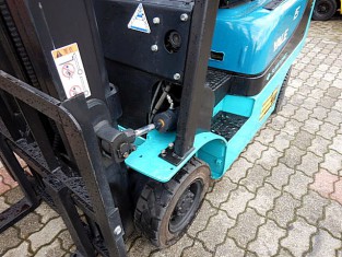 Použitý vysokozdvižný vozík YALE 03FL15