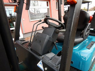 Použitý vysokozdvižný vozík YALE 03FL15