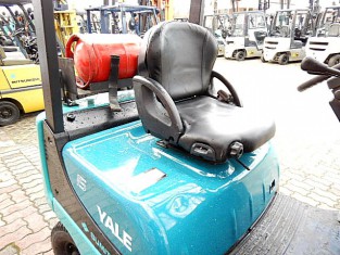 Použitý vysokozdvižný vozík YALE 03FL15