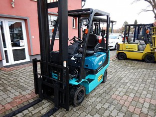 Použitý vysokozdvižný vozík YALE 03FL15