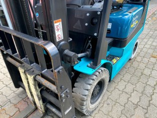 Použitý vysokozdvižný vozík YALE 03FL15
