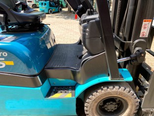 Použitý vysokozdvižný vozík YALE 03FL15