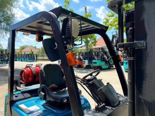 Použitý vysokozdvižný vozík YALE 03FL15