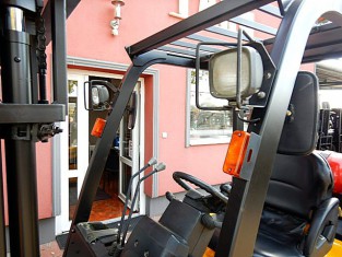 Použitý vysokozdvižný vozík YALE 03FT15