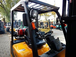 Použitý vysokozdvižný vozík YALE 03FT15