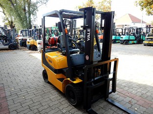 Použitý vysokozdvižný vozík YALE 03FT15