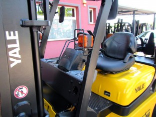 POUŽITÝ VYSOKOZDVIŽNÝ VOZÍK YALE 11FT20